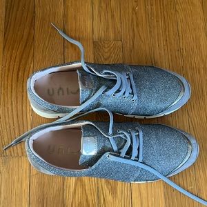 Unisa gray/sparkly platform sneakers